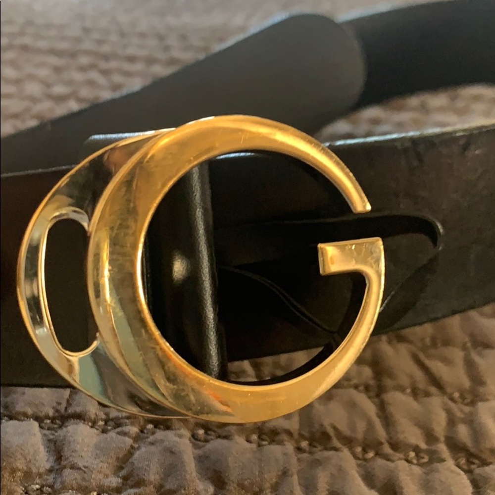 Gucci black distressed belt size 85